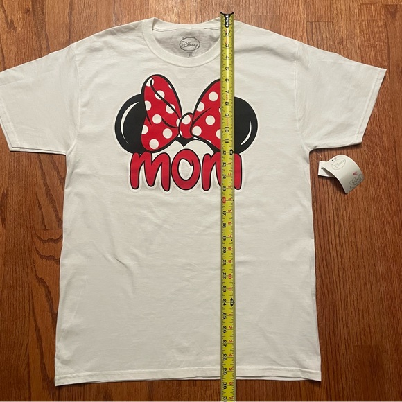 NWT Disney Family Collection White Minnie Mouse Mom Short Sleeve T-Shirt size M - Picture 11 of 12